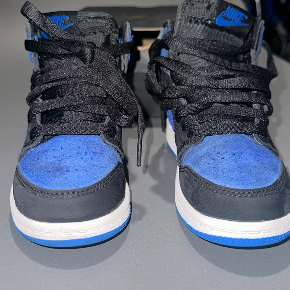 Used Jordan 1 Retro High OG 11c